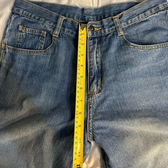 Coral Collection Size 10 Inseam 25 inches Capri with Embroidery - Picture 5 of 12